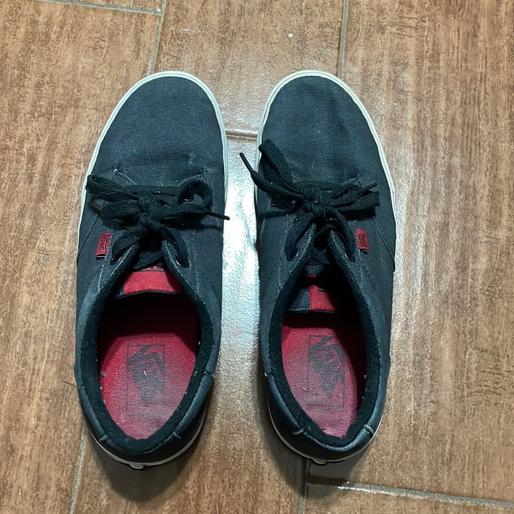 Vans size 9 skate shoes